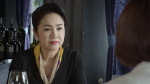 'Hướng dương ngược nắng' tập 29: Bà Bạch Cúc phát hiện âm mưu của Hoàng