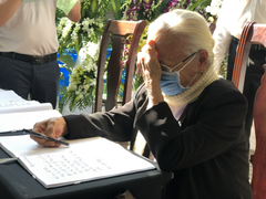 Người dân thương tiếc nguyên Phó Thủ tướng Trương Vĩnh Trọng