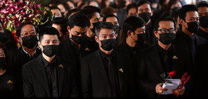 Công Lý, Việt Anh cùng nhiều đồng nghiệp nghẹn ngào tiễn đưa NSND Hoàng Dũng