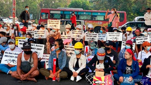 Quân đội Myanmar càng 'rắn', người biểu tình càng nóng