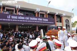 Ảnh: Tiễn đưa nguyên Phó Thủ tướng Trương Vĩnh Trọng về với đất mẹ