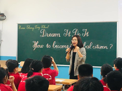 Cô gái từng 10 lần xin học bổng thất bại chia sẻ bí quyết du học