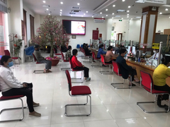 Agribank đồng hành cùng khách hàng trong cuộc chiến chống COVID-19