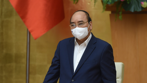 Thủ tướng yêu cầu nhanh chóng tiêm chủng vaccine ngừa COVID-19