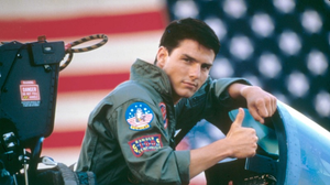 Vì sao đàn ông lại quyến rũ 'chết người' khi mặc quân phục?