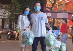 Tuấn Hưng 'giải cứu' 8 tấn nông sản Hải Dương