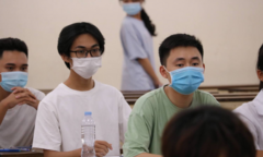 Học sinh bắt buộc đeo khẩu trang, ngồi giãn cách khi trở lại trường học