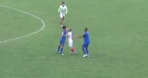 Video: Cầu thủ Nam Định, Phú Thọ đá thô bạo, đánh nhau giữa trận đấu tập