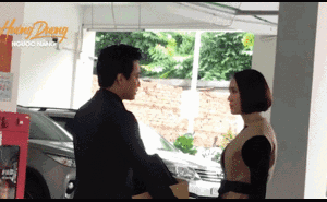 Hậu trường 'Hướng dương ngược nắng': Hồng Diễm ôm làm lành sau khi tát Hồng Đăng