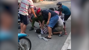 Video: Hiện trường bắt giữ hai anh em ruột dùng súng cướp ngân hàng ở Kiên Giang