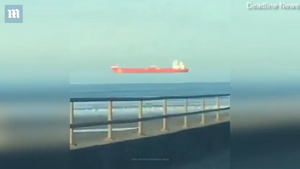 Video: Tàu biển 'bay' xuất hiện khiến nhiều người sửng sốt tại Scotland