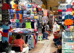 Khi chợ Bến Thành không còn khách Tây!