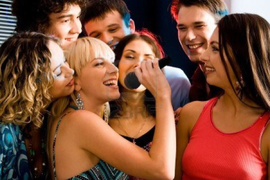 Lịch sử karaoke: Phổ biến khắp thế giới nhờ gái đẹp