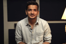 Nghệ sĩ hài Ấn Độ bị bắt vì viết truyện cười 'báng bổ thần linh'