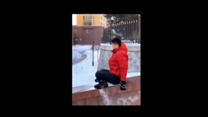 Clip: Chàng trai ngã sấp mặt vì chơi dại