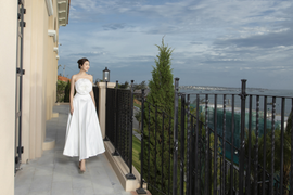 Khám phá biệt thự 'đồi - vịnh - biển' của hoa hậu Đỗ Mỹ Linh tại Mũi Né