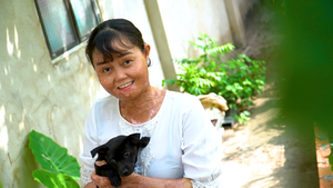 Video: Cuộc đời 'chết đi sống lại' diệu kỳ của cô gái bị chồng tưới xăng đốt