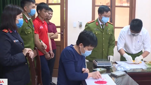 Video: Công an Thái Nguyên bắt người đàn ông mua bán 3 bánh Heroin