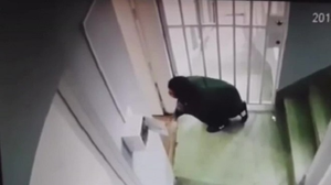 Clip: Vào nhầm lớp dạy võ, tên trộm no đòn 