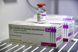 Bao nhiêu nước dừng tiêm vaccine COVID-19 của AstraZeneca?
