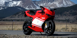 Top 5 mẫu mô tô đắt nhất năm 2021