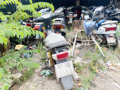 Xe 'thây ma' bán rẻ như cho ở TP.HCM, người vi phạm bỏ xe khi bị CSGT bắt