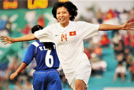 Danh thủ Kim Chi: Cánh đại bàng của bóng đá nữ Việt Nam