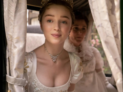 Áo nịt ngực, nỗi ám ảnh của các nữ diễn viên