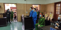 Hai bị cáo nổ súng vào xe chở 'thánh chửi' Dương Minh Tuyền lĩnh 69 tháng tù