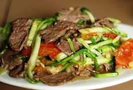 Món ngon mỗi ngày: Làm thịt bò xào rau cần đúng cách