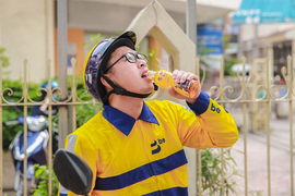 Bí quyết luôn tỉnh táo của cánh xe ôm công nghệ