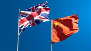 Trung Quốc ra đòn trừng phạt Anh