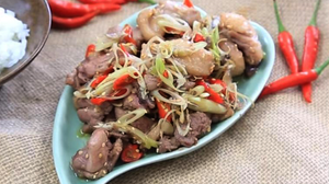 Món ngon mỗi ngày: Cách làm ngan xào sả ớt