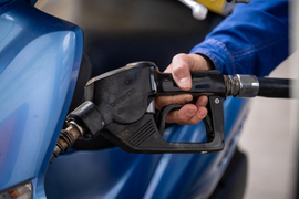 Ngày mai 27/3, giá xăng có thể ngừng tăng