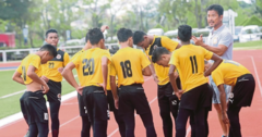 Ép chín cầu thủ trẻ, bóng đá Malaysia nếm trái đắng