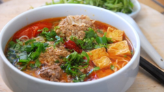 5 người nguy kịch, 1 người chết do ăn bún riêu chay