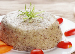 Chưa xác định pate hay chả làm 5 người nguy kịch, 1 chết do ăn bún riêu chay