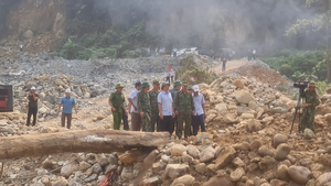 Bí thư Thừa Thiên Huế chỉ đạo tìm kiếm 11 công nhân còn mất tích ở Rào Trăng