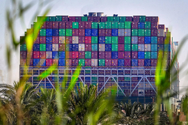 Mỗi ngày Ever Given mắc kẹt, 10 tỷ USD bị bốc hơi