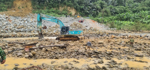 6 ngày đào 30.000 khối đất vẫn không thấy 11 công nhân còn mất tích ở Rào Trăng