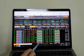 Chốt ngày giao dịch 1/4, VN-Index lên mức cao nhất lịch sử 20 năm 