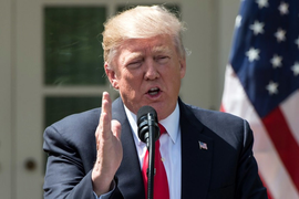 Ông Trump lại úp mở chuyện tái tranh cử