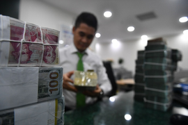 Fitch Ratings nâng triển vọng xếp hạng tín nhiệm Việt Nam lên tích cực