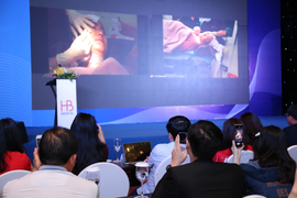 Nữ bác sĩ nổi tiếng người Việt tại Hungary sử dụng chỉ sinh học cứu người