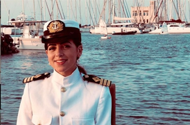 Nữ thuyền trưởng xinh đẹp chịu tiếng oan trong vụ tàu hàng mắc kẹt kênh Suez