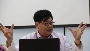 Rắn cổ đỏ cắn bé gái 15 tháng tuổi chết thương tâm