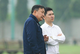 Chủ tịch Hà Nội FC nhắc nhở Văn Quyết, Việt Anh 