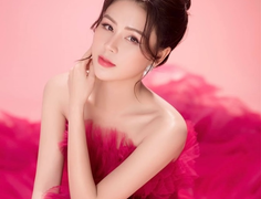 Minh của 'Hướng dương ngược nắng' khoe vai trần nuột như lụa