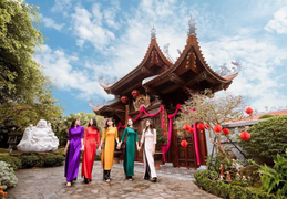 Mang ngày hội văn hoá Huế đến Lưu Gia Trang ở Nam Định