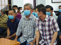 Video: Bên trong phiên toà xét xử đường dây xăng giả của 'đại gia' Trịnh Sướng